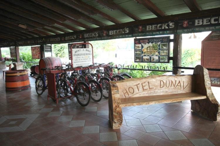 Hotel Dunav Carloviţ Exterior foto